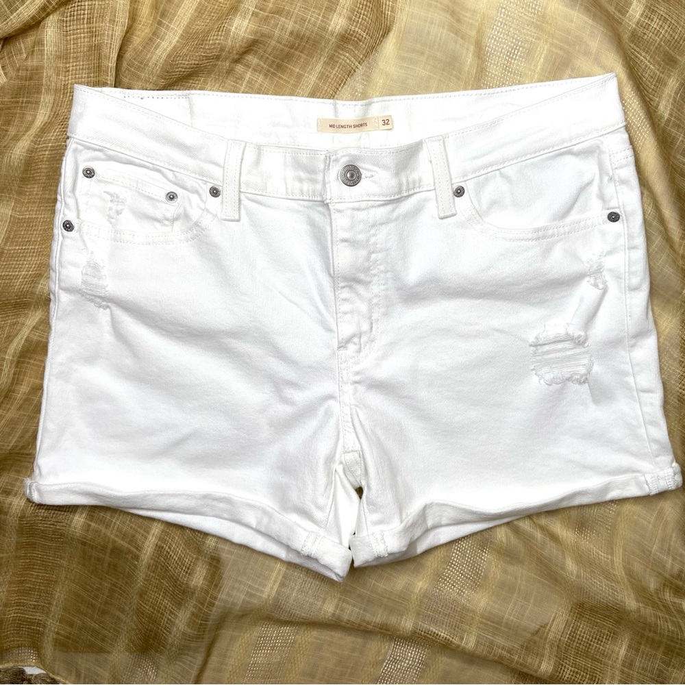 LEVI’S White Distressed Denim Mid Length Shorts